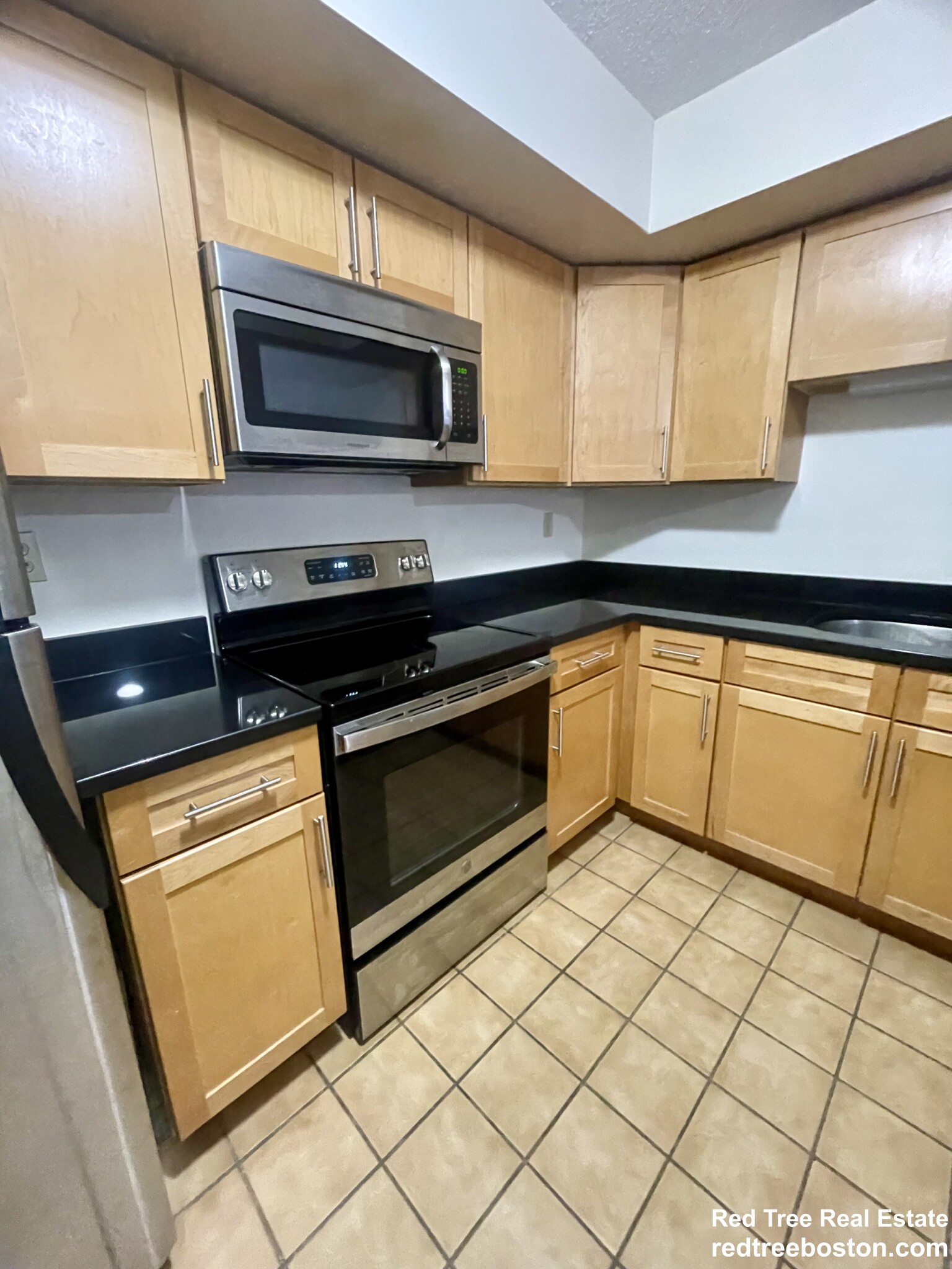 345 Franklin St, Riverside