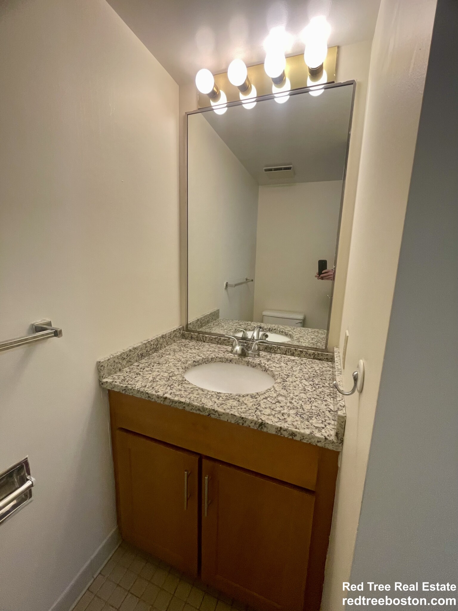 345 Franklin St, Riverside