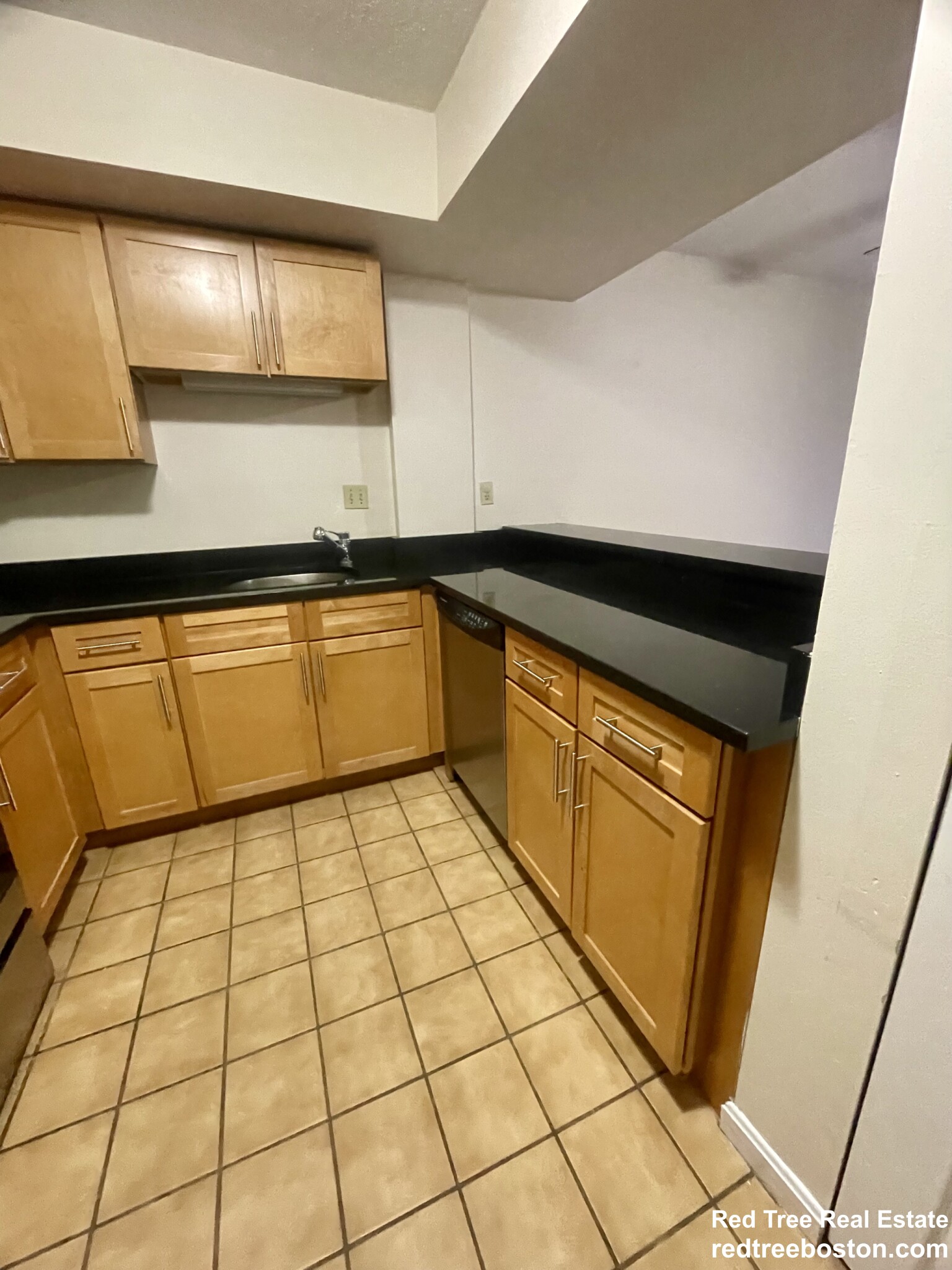 345 Franklin St, Riverside