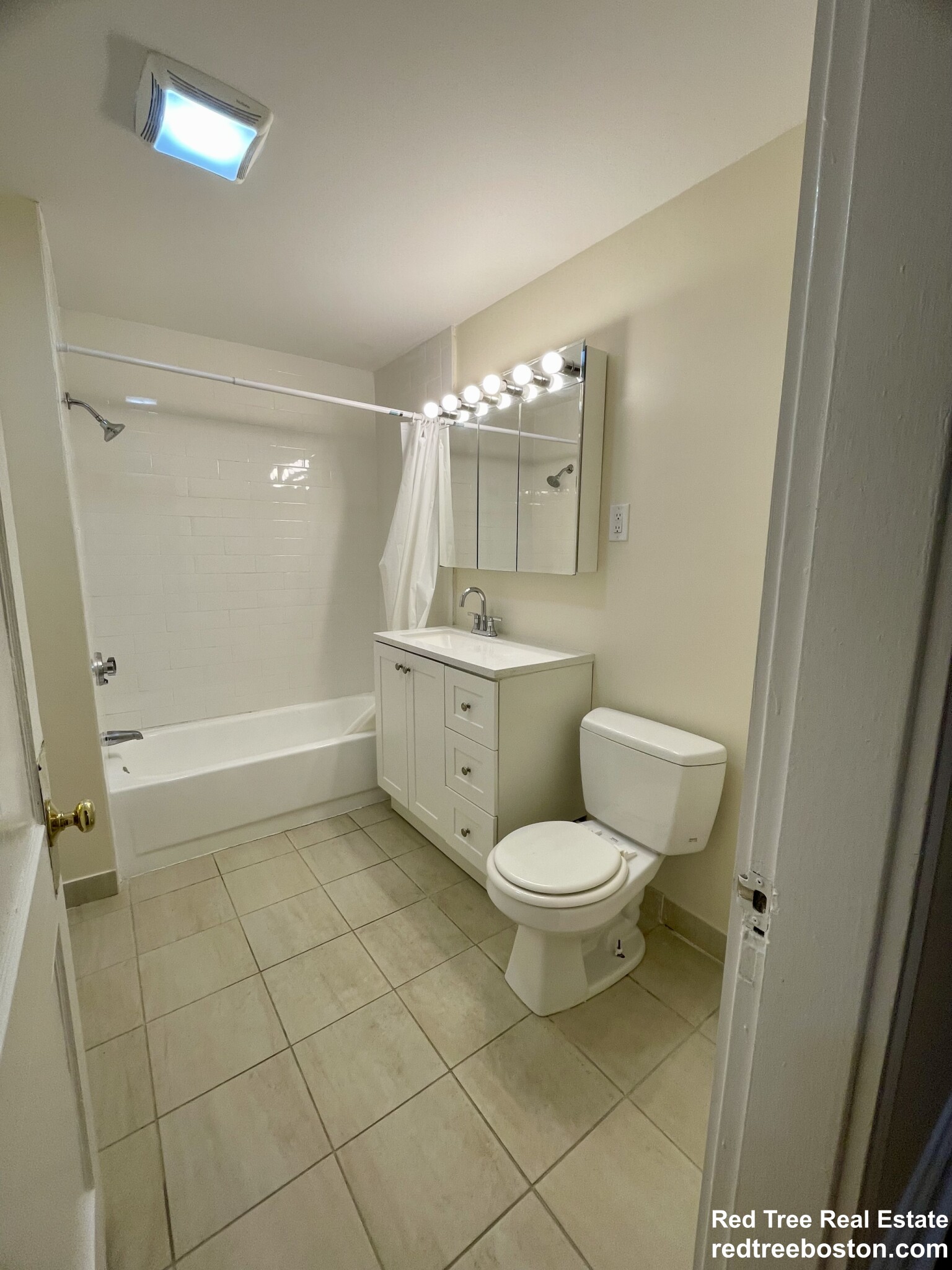 6 Barrows St, Allston