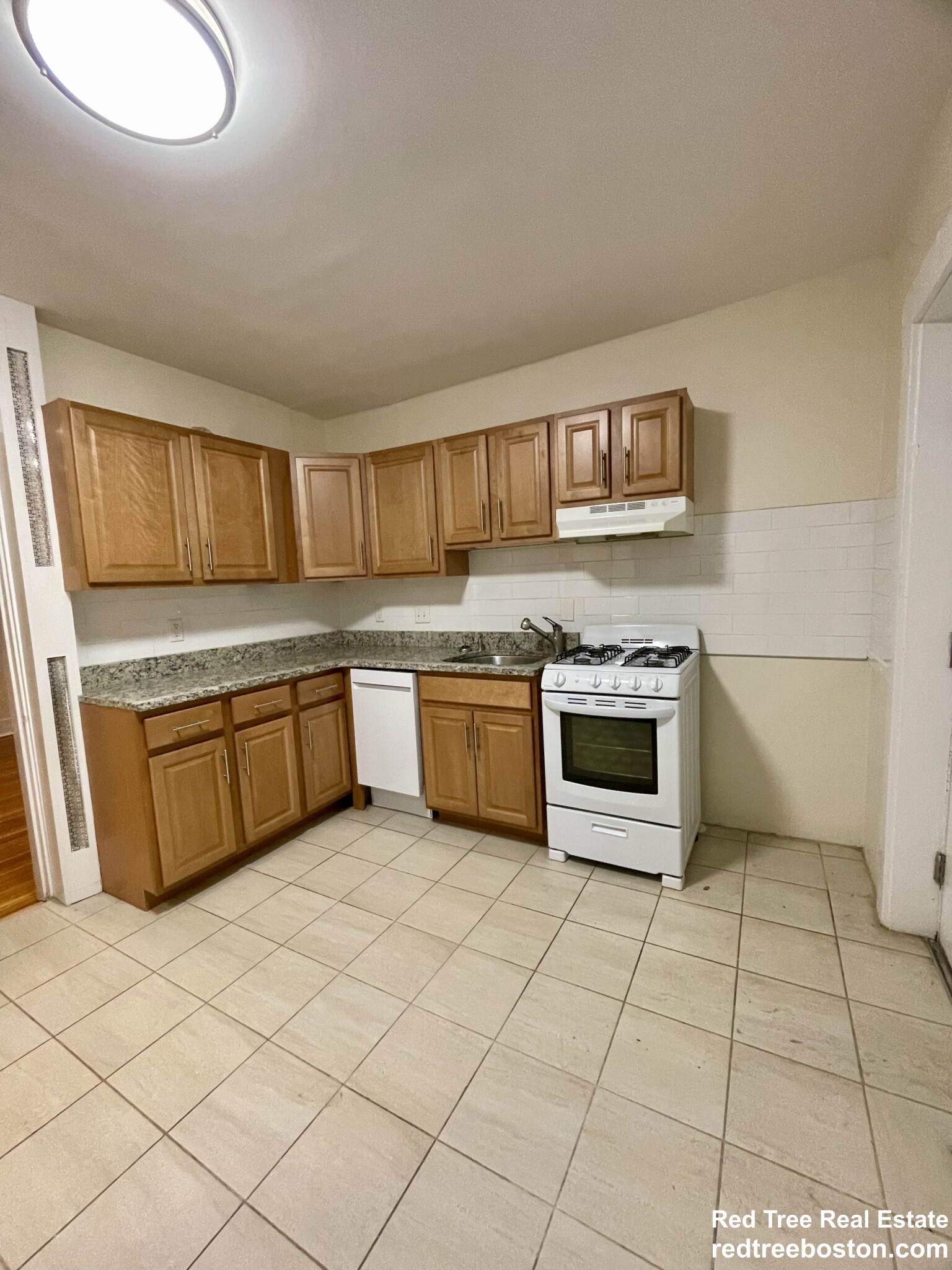 6 Barrows St, Allston