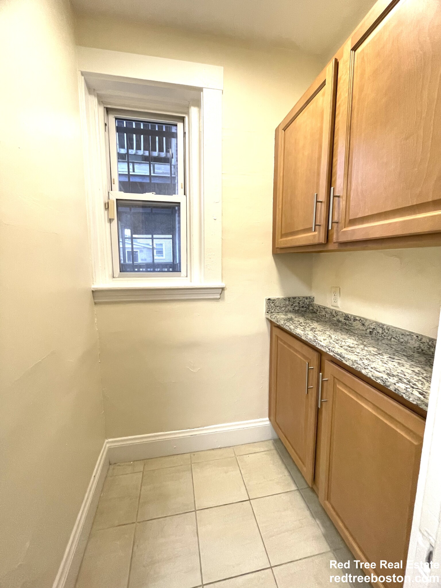 6 Barrows St, Allston