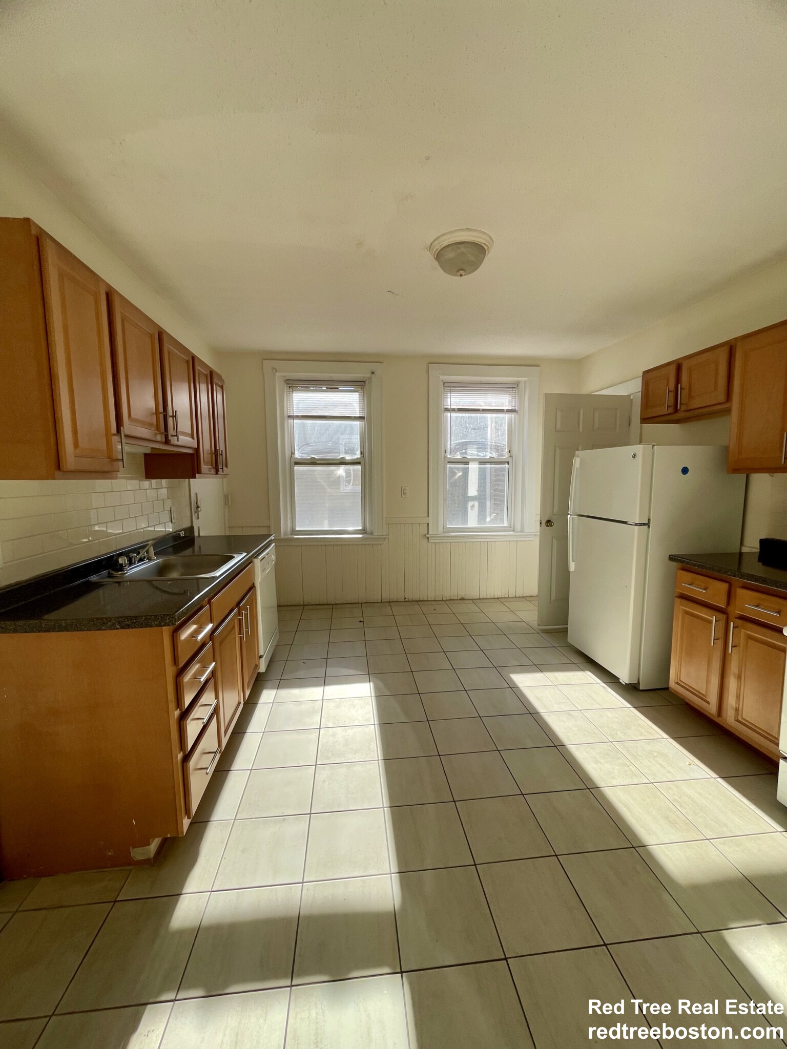 8 Barrows St, Allston