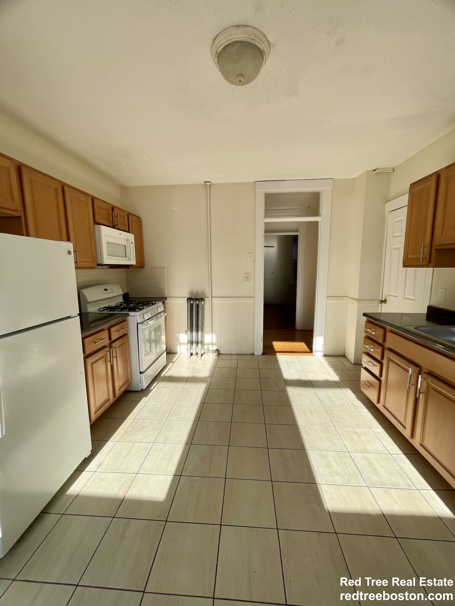 8 Barrows St, Allston