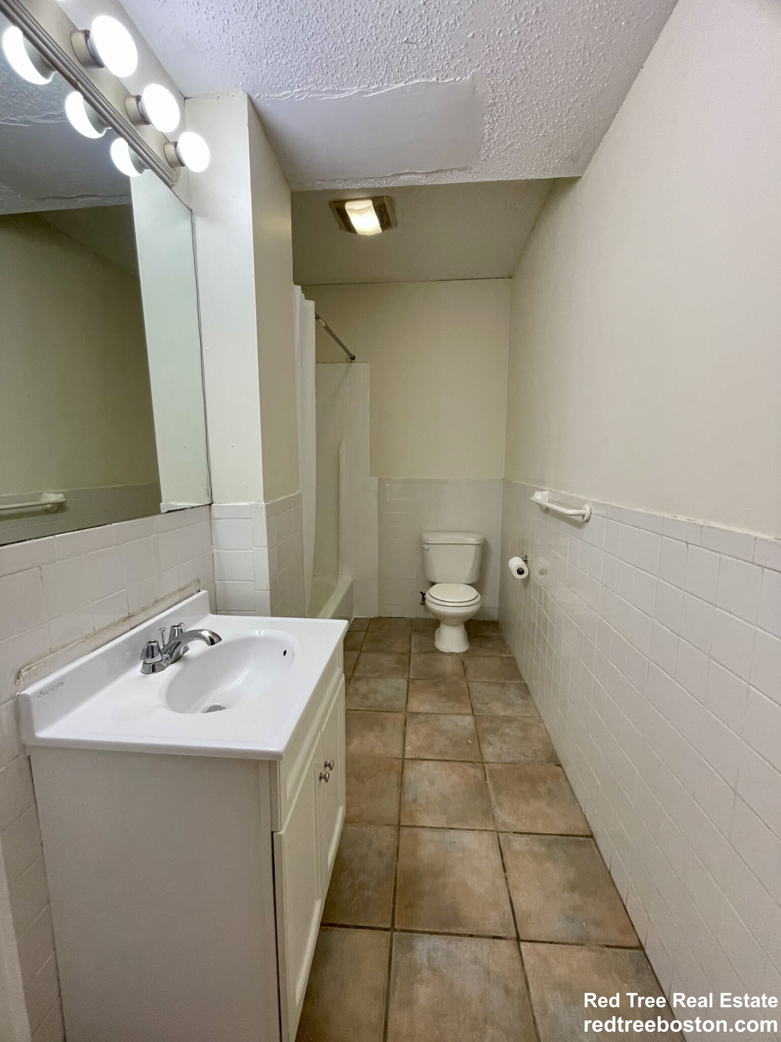 8 Barrows St, Allston