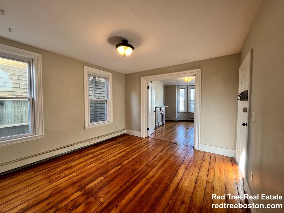 111 Eutaw St, East Boston