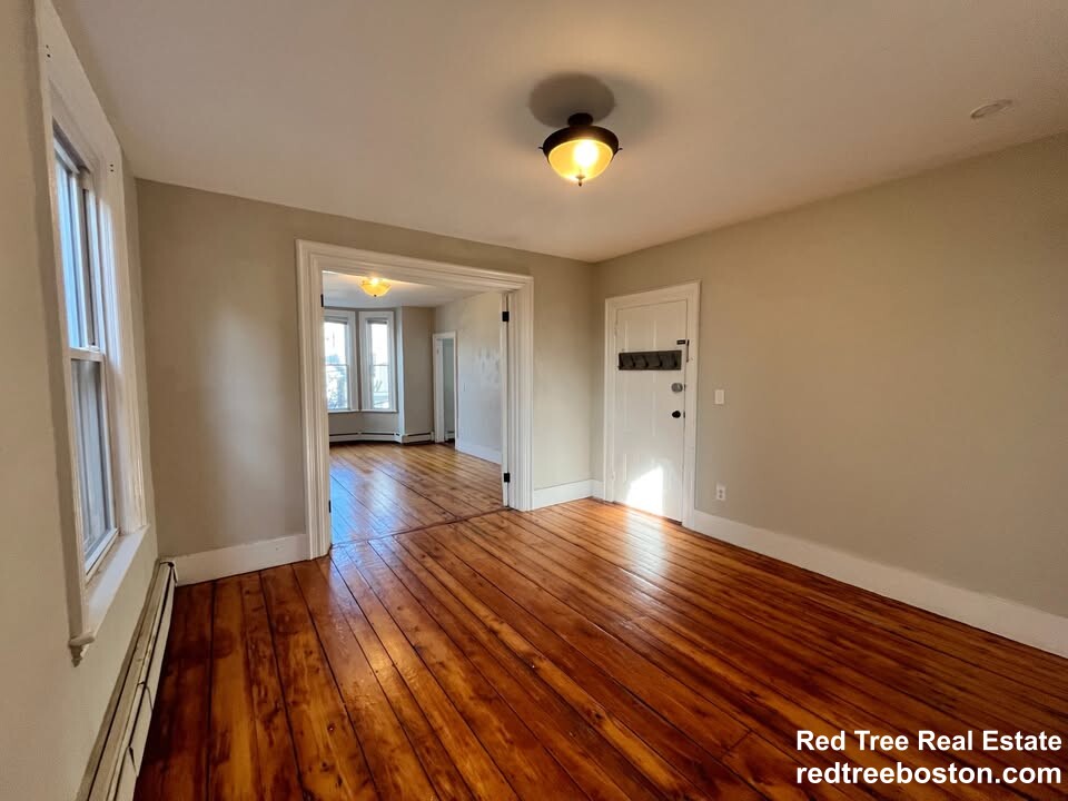 111 Eutaw St, East Boston