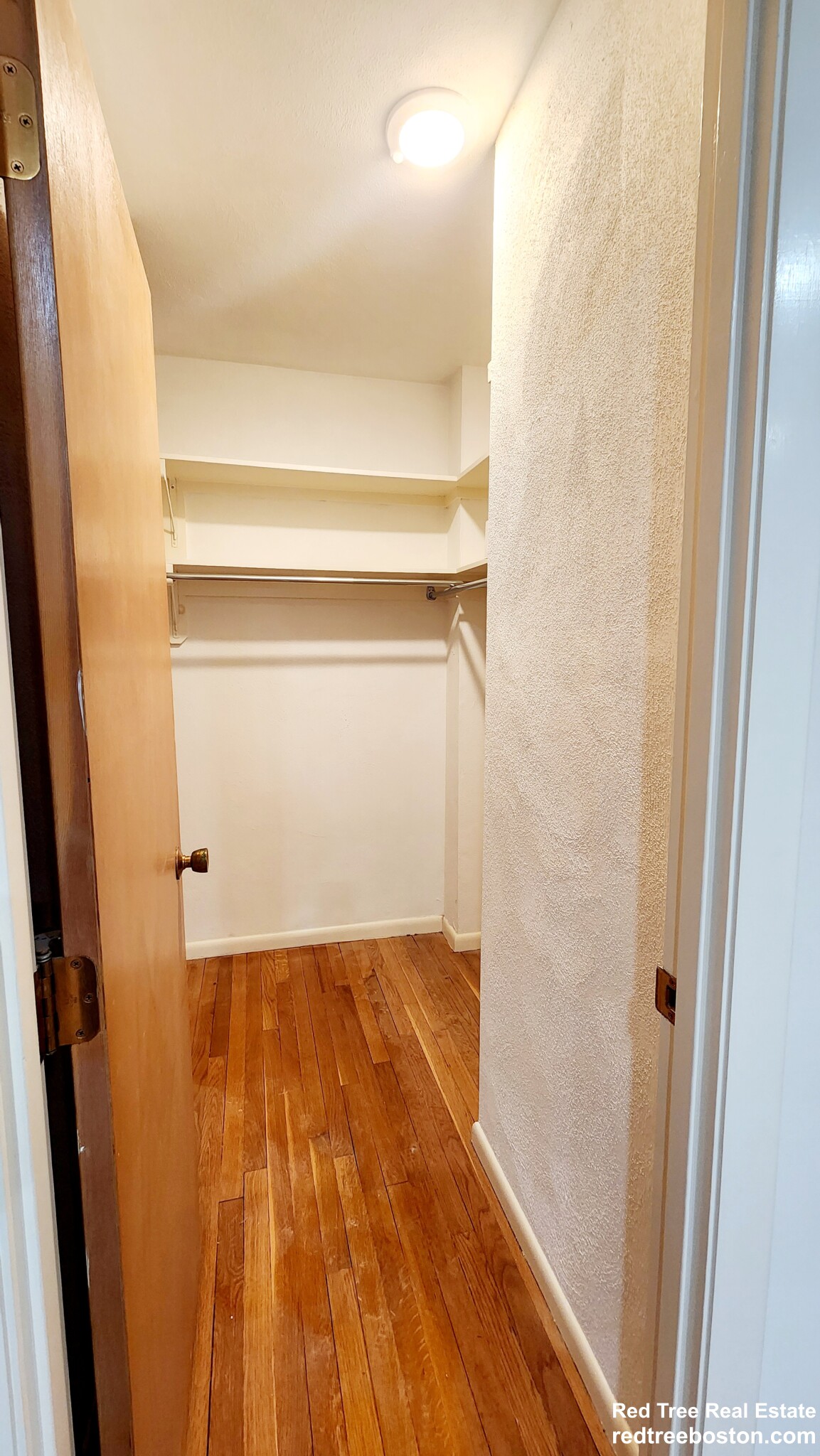 30 Fuller St, North Brookline