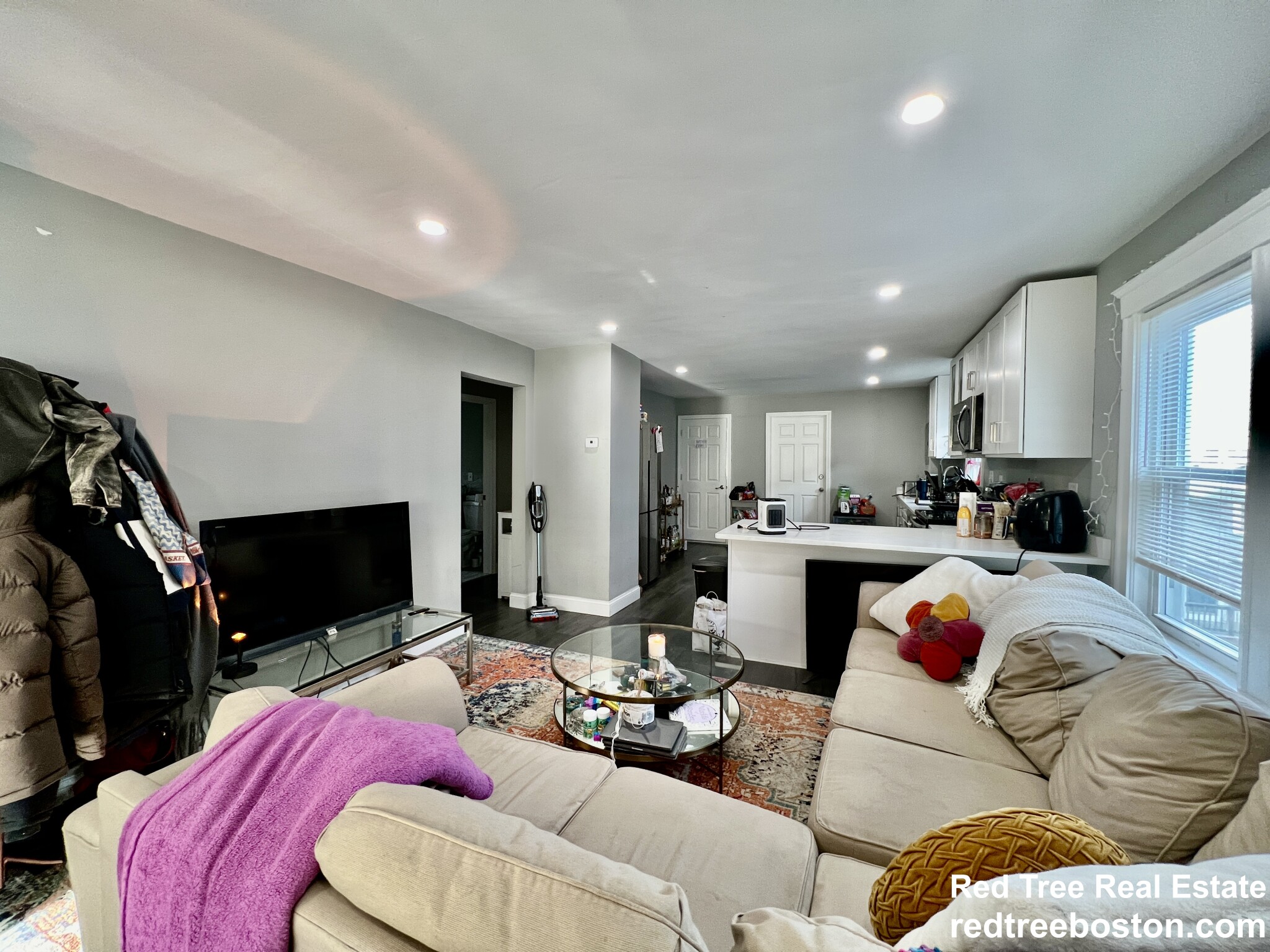 159 Hillside St, Mission Hill