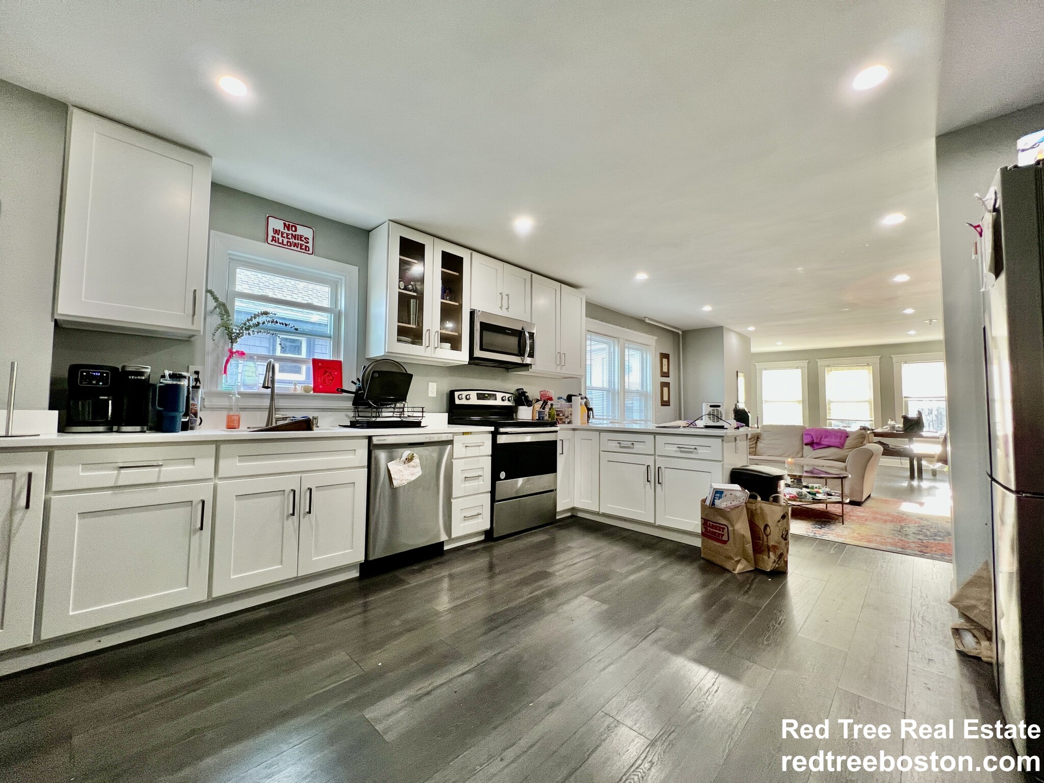 159 Hillside St, Mission Hill