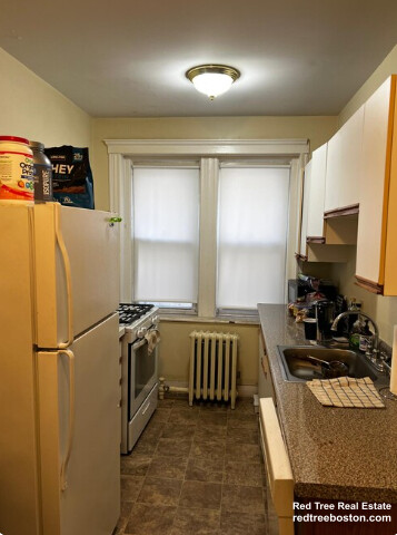 47 Linden St, Allston