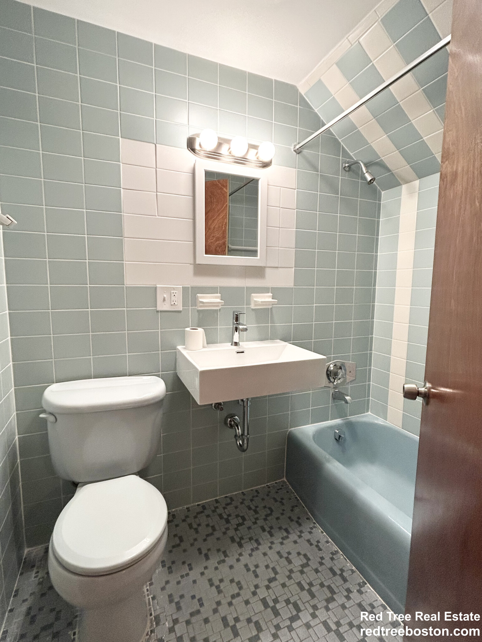 2018 Commonwealth Ave, Brighton