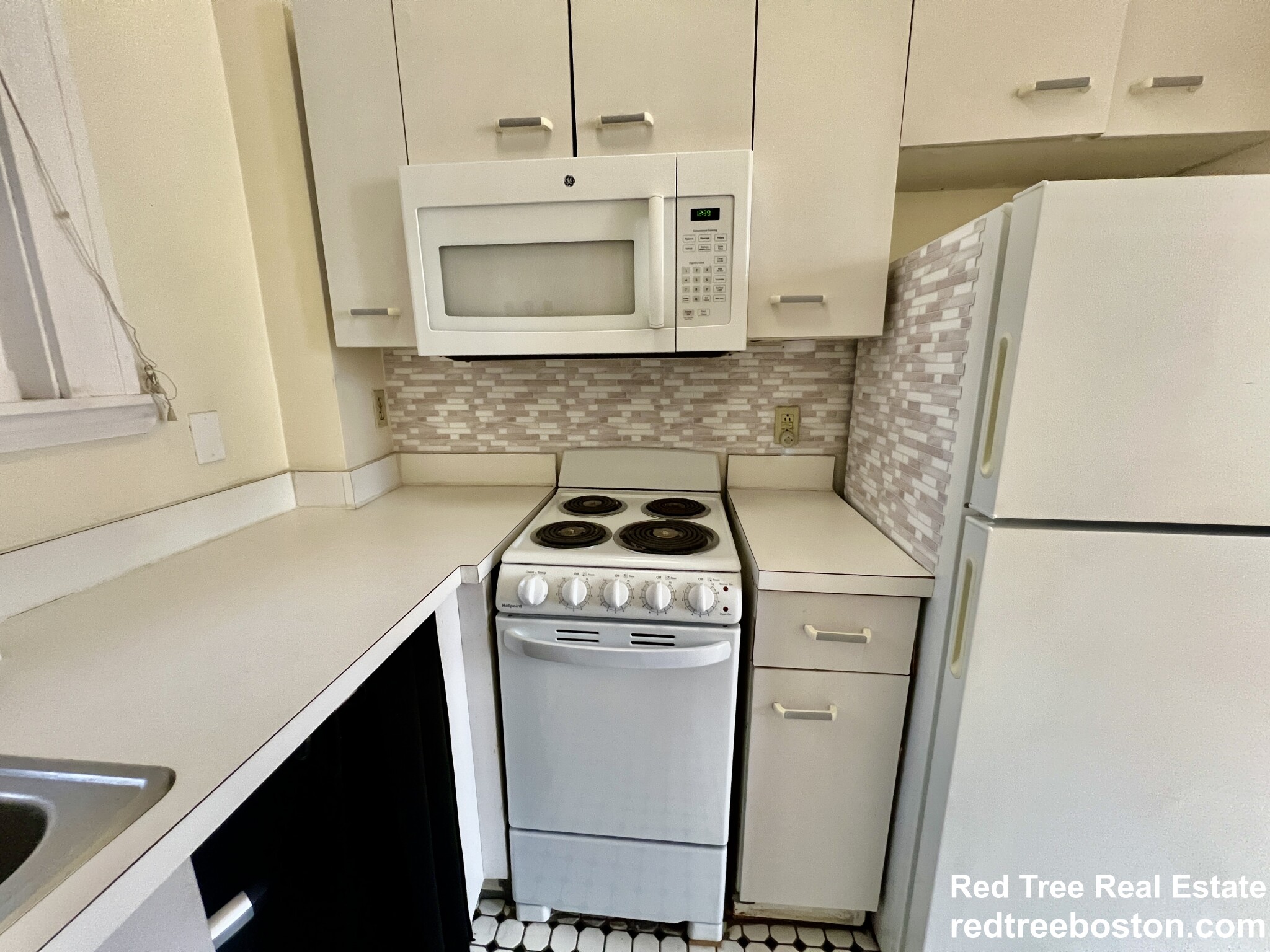 1625 Commonwealth Ave, Brighton