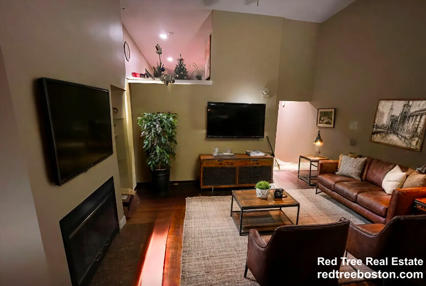 85 Brainerd Rd, Brighton