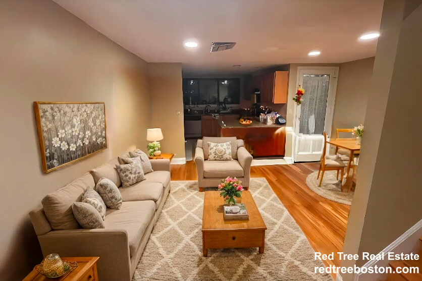 85 Brainerd Rd, Brighton