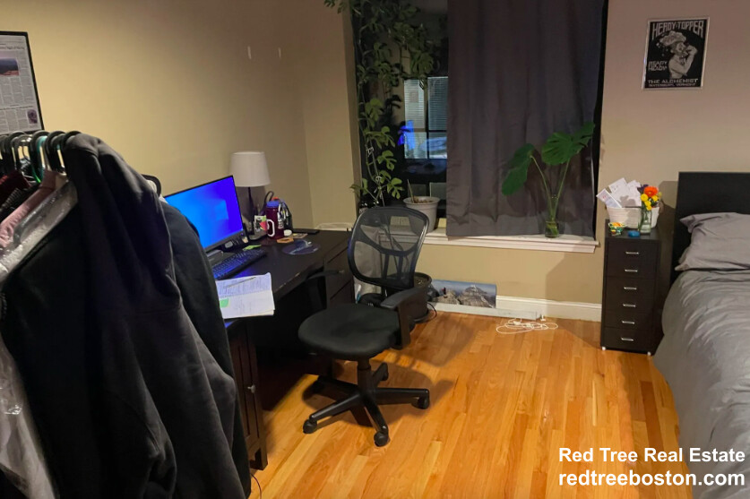 85 Brainerd Rd, Brighton