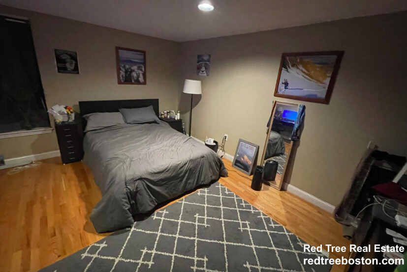 85 Brainerd Rd, Brighton