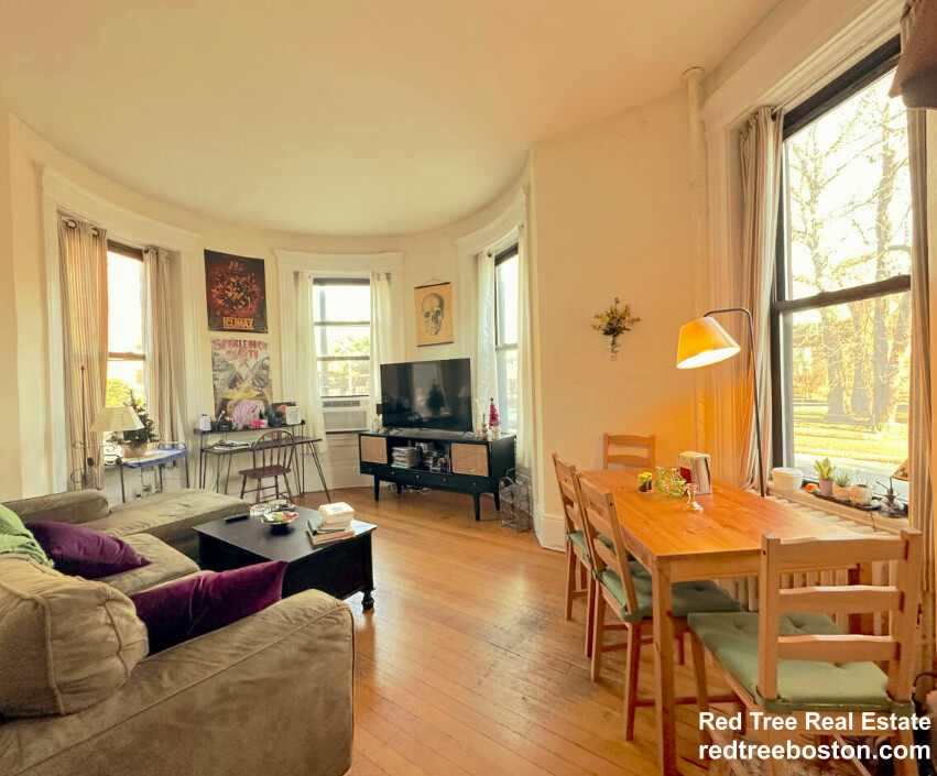 583 Beacon St, Back Bay