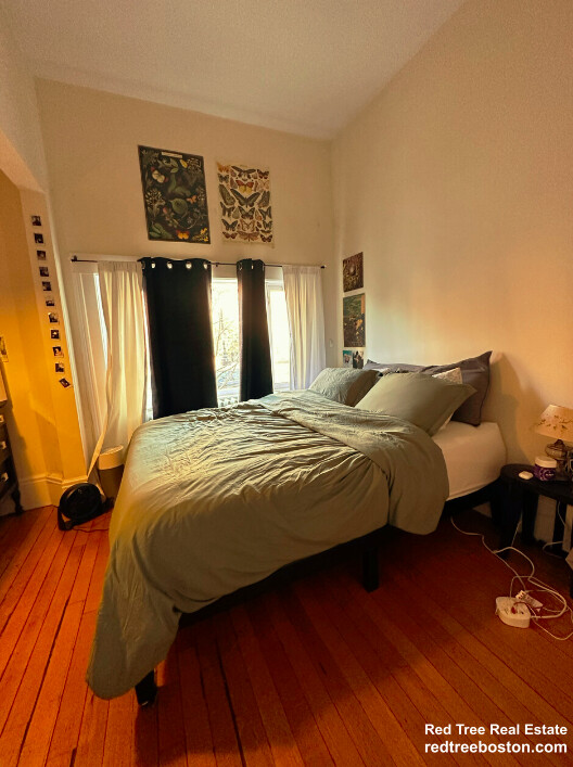 583 Beacon St, Back Bay