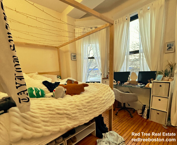 583 Beacon St, Back Bay