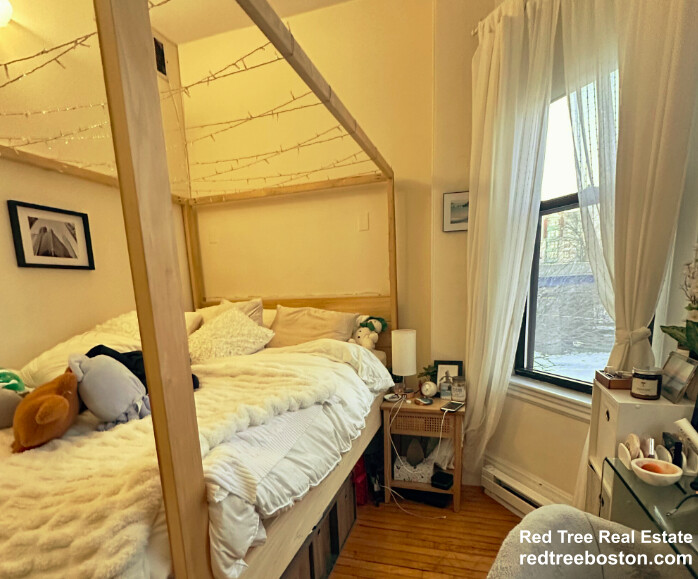 583 Beacon St, Back Bay