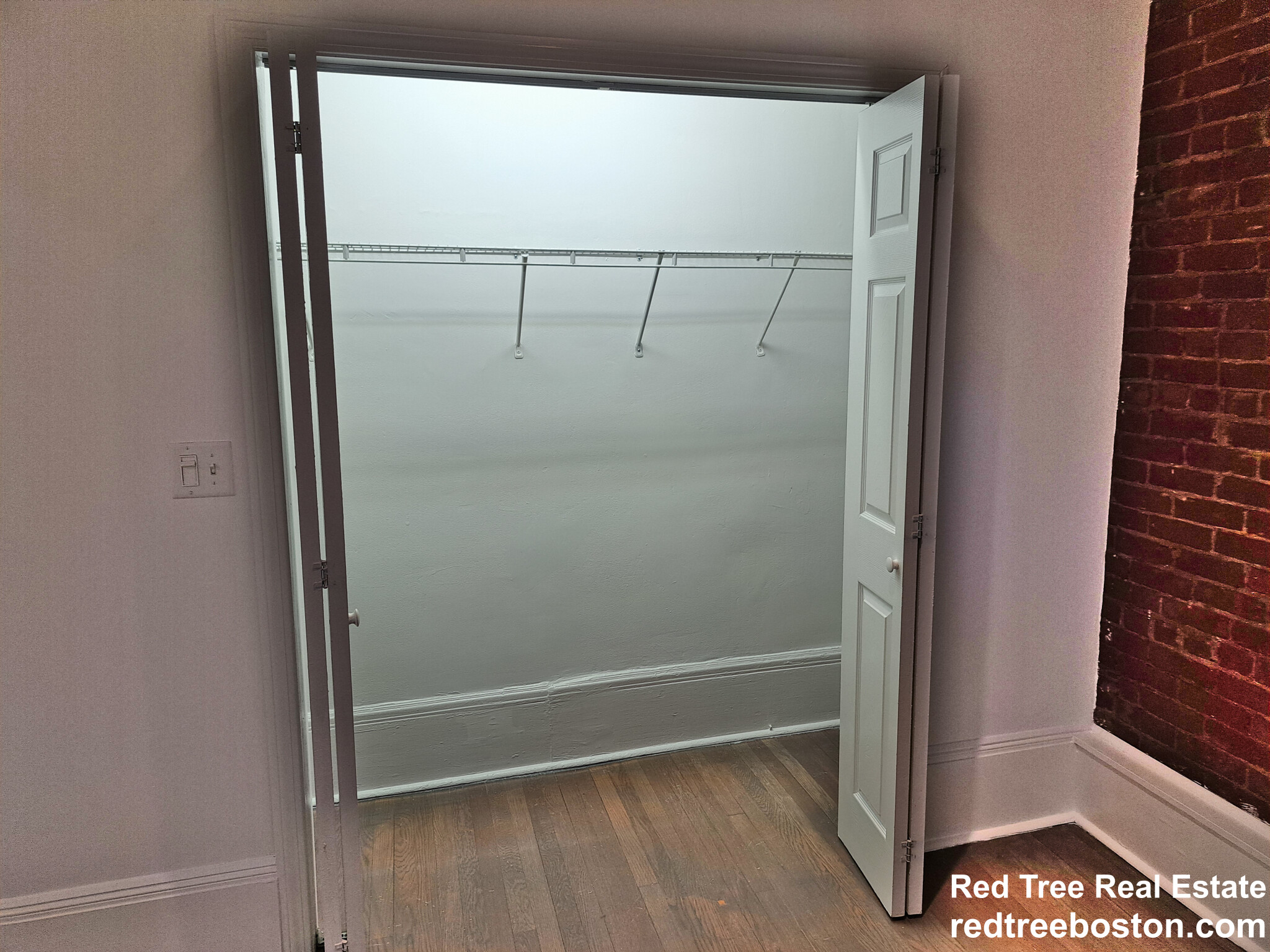 1404 Beacon St, Corey Hill