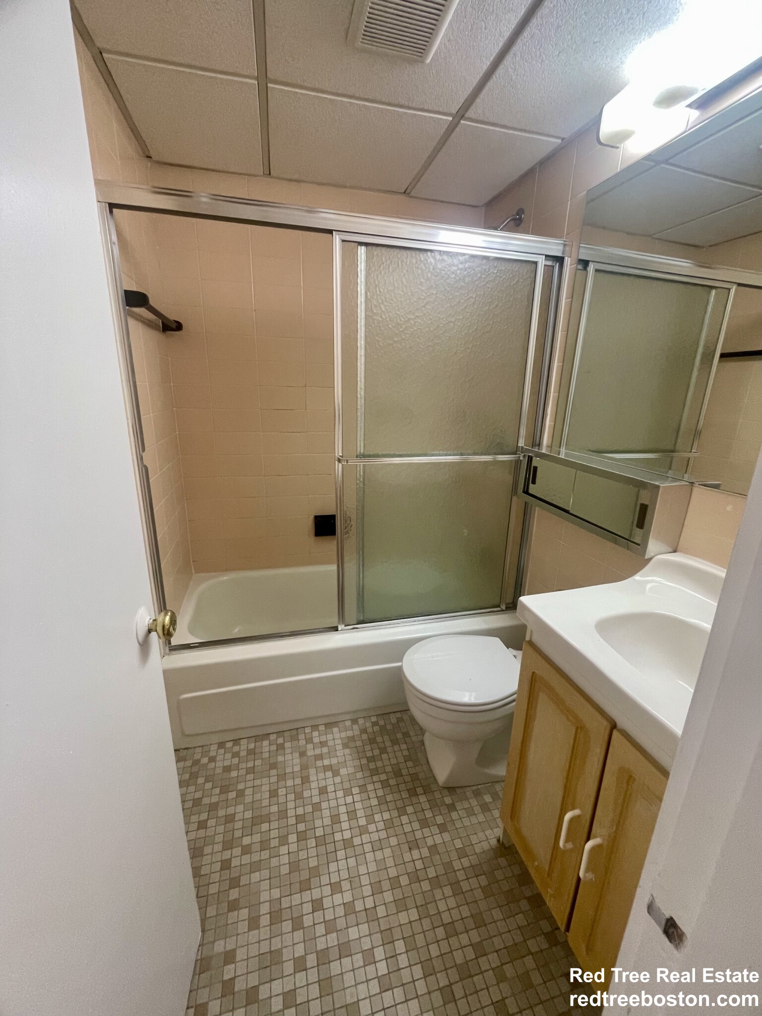 62 Boylston St, Midtown