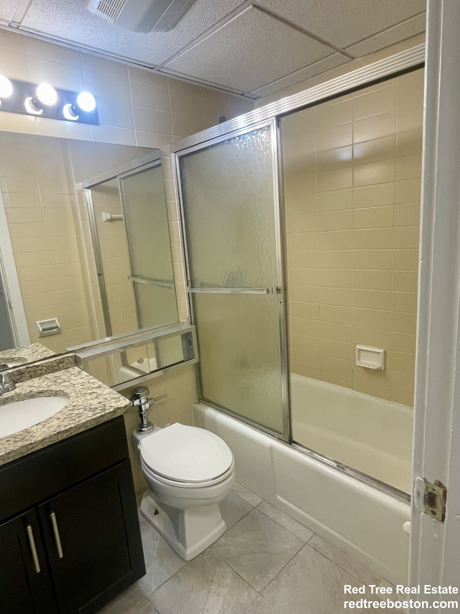 62 Boylston St, Midtown