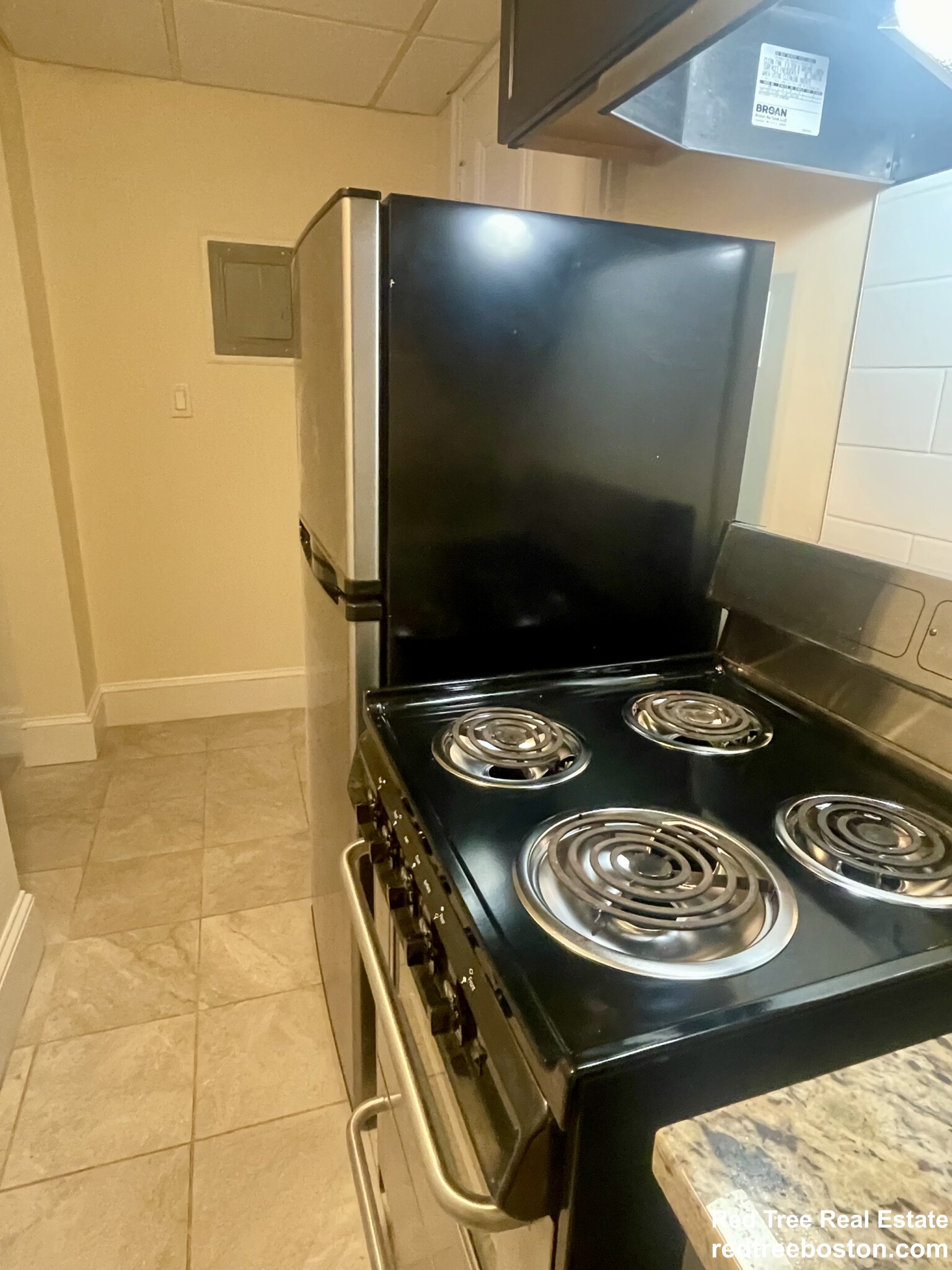 62 Boylston St, Midtown