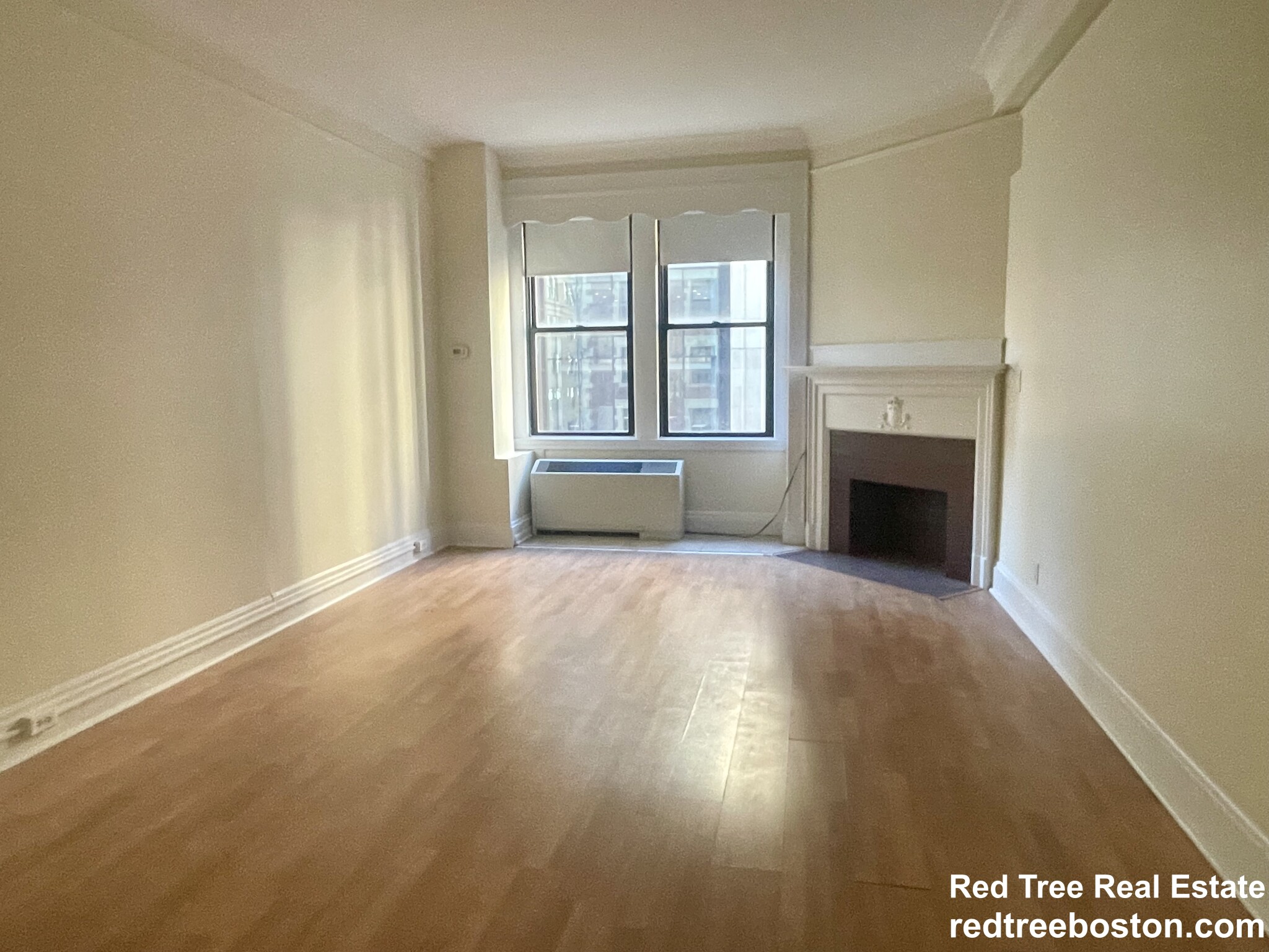 62 Boylston St, Midtown