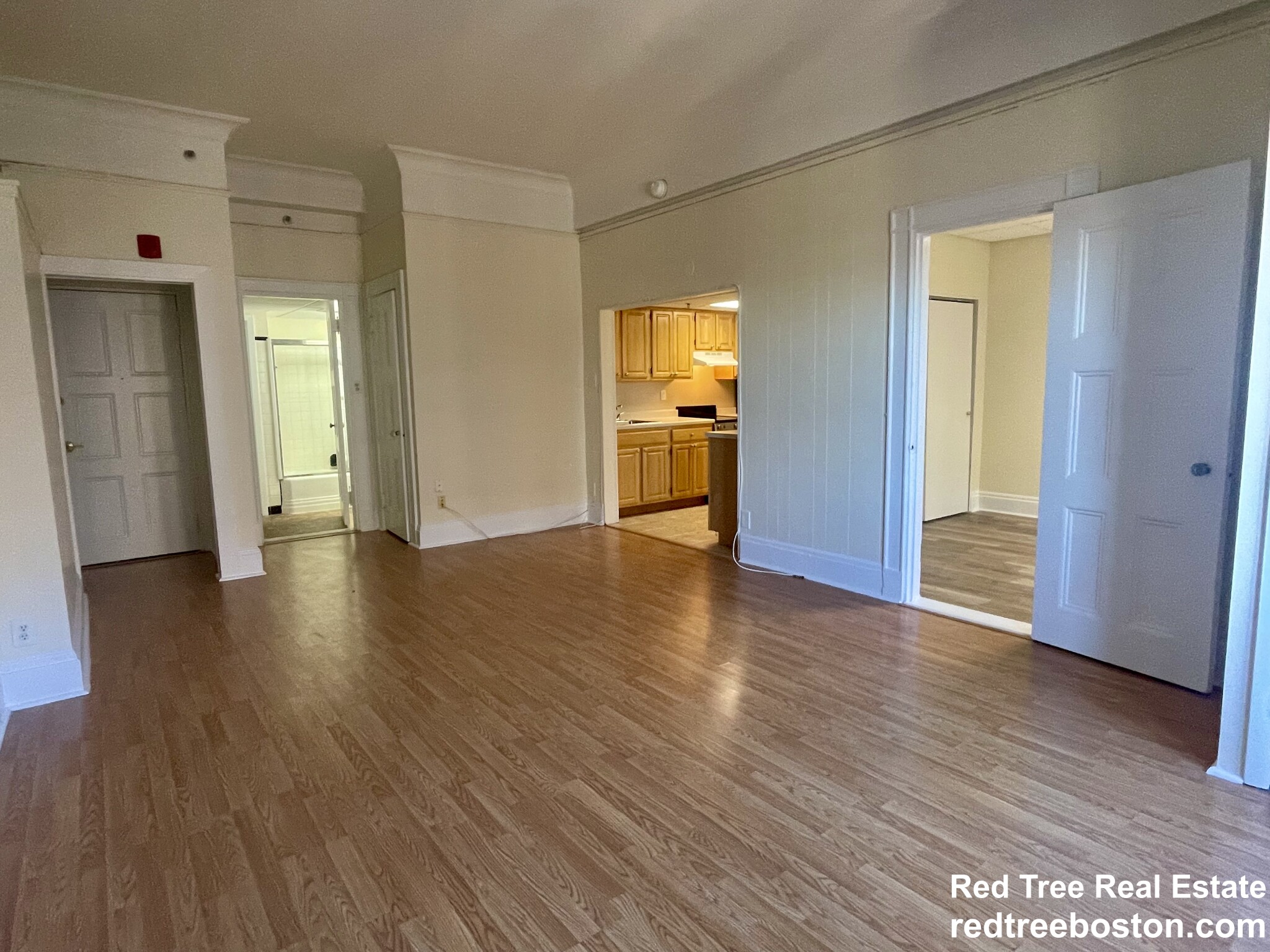 62 Boylston St, Midtown