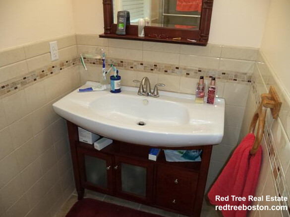 207 Hillside St, Roxbury