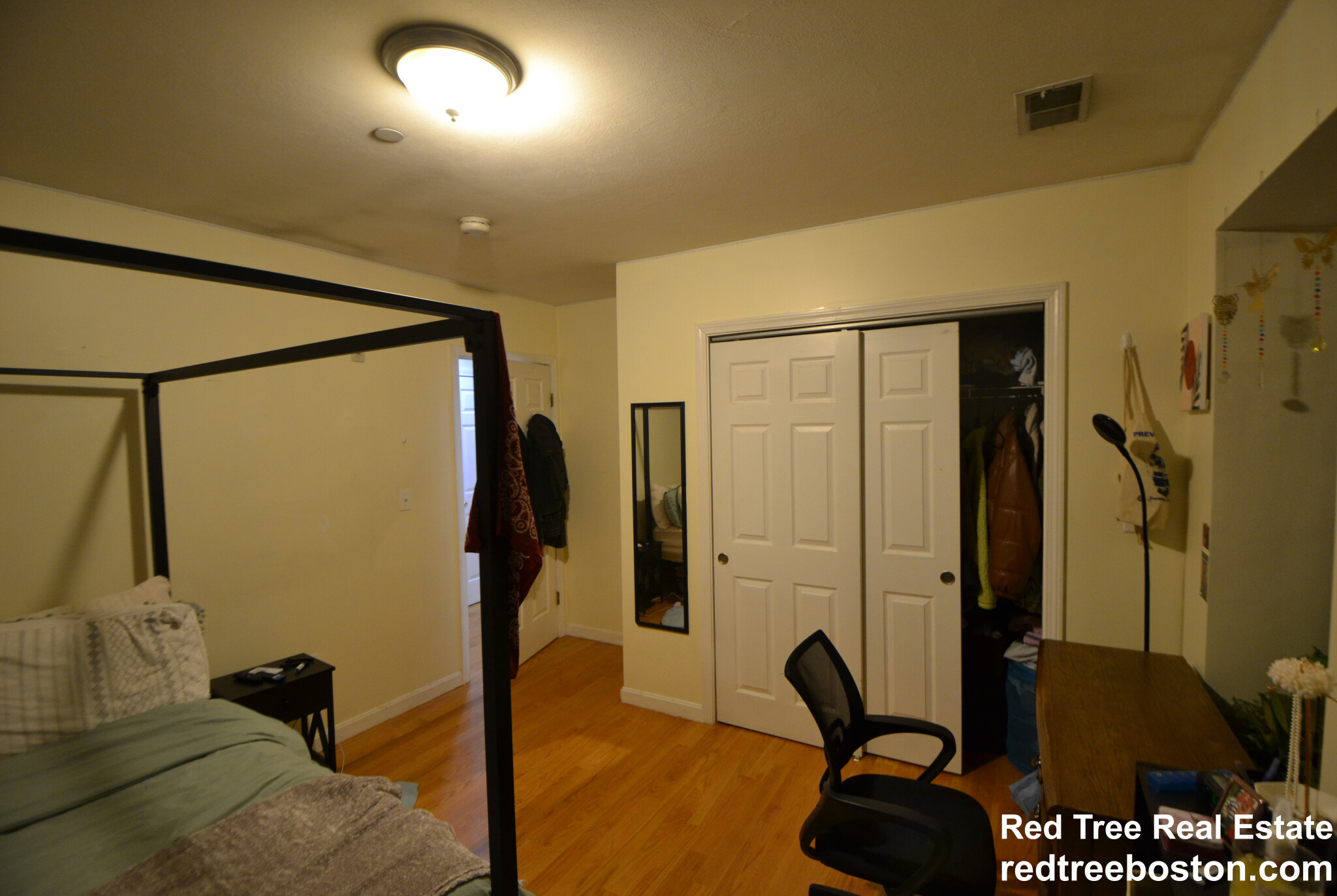 207 Hillside St, Mission Hill