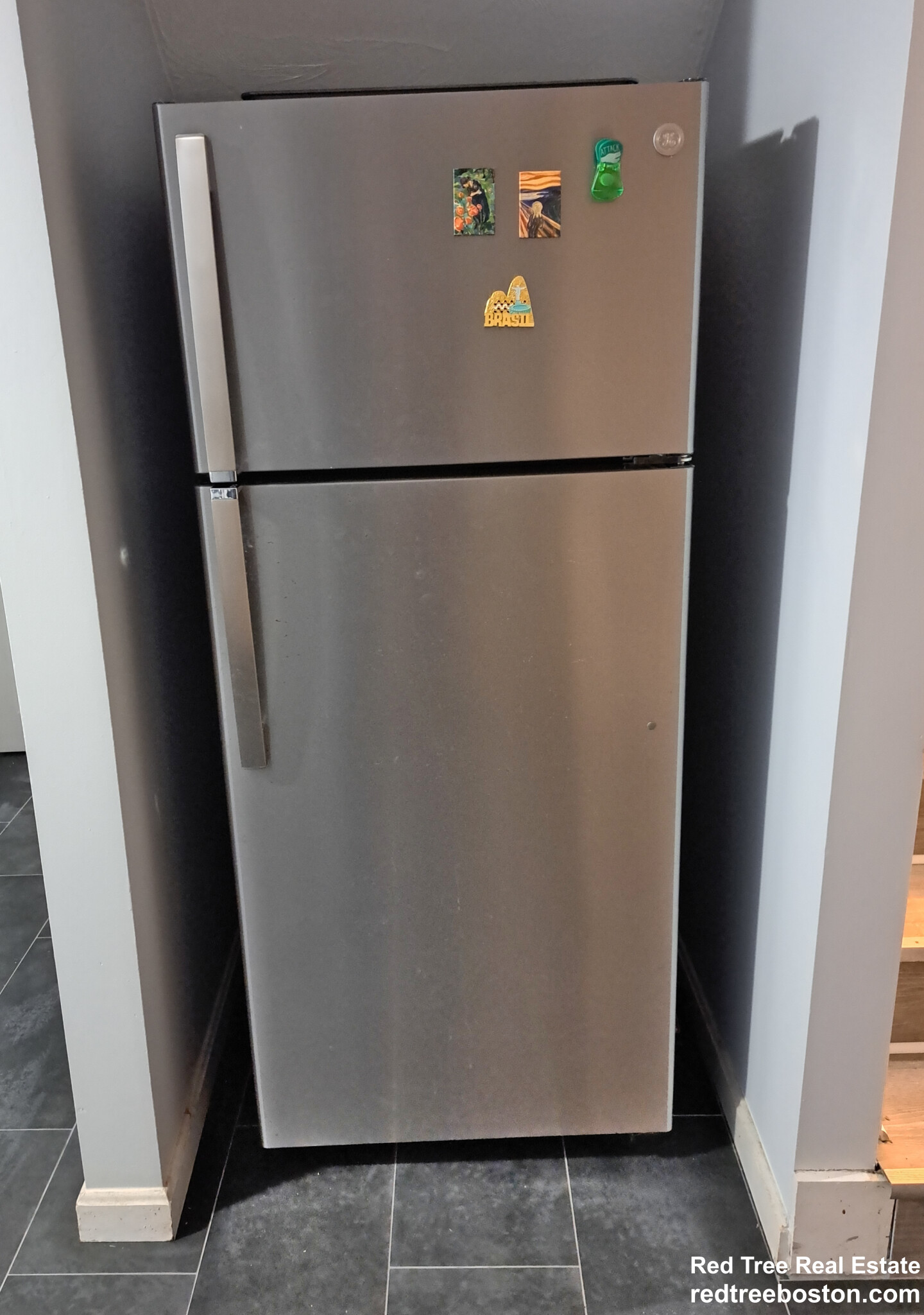 24 Lawn St, Mission Hill