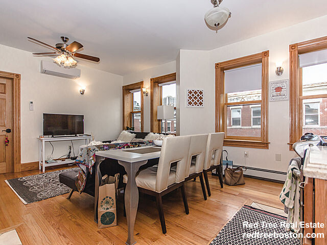 60 Phillips St, Beacon Hill