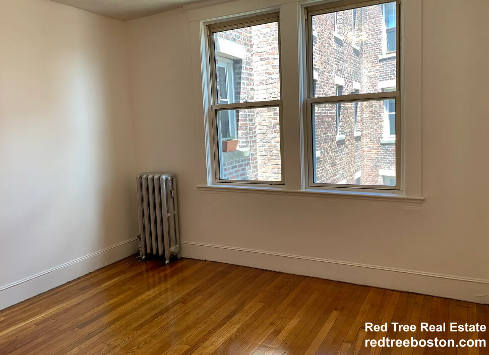 11 Scottfield Rd, Allston