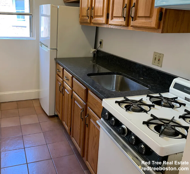 11 Scottfield Rd, Allston