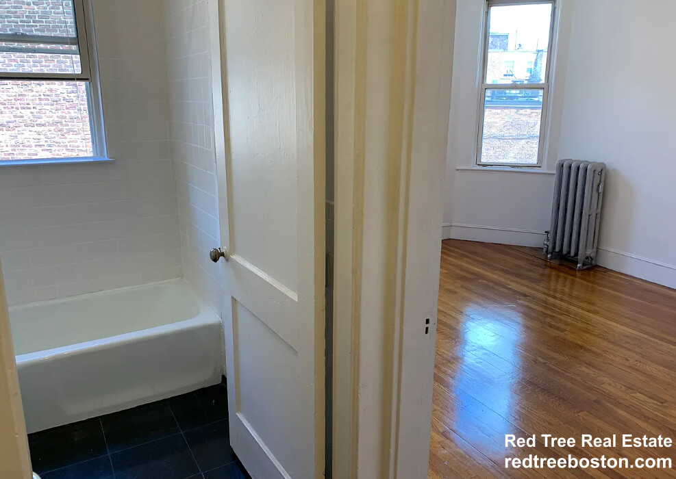 11 Scottfield Rd, Allston