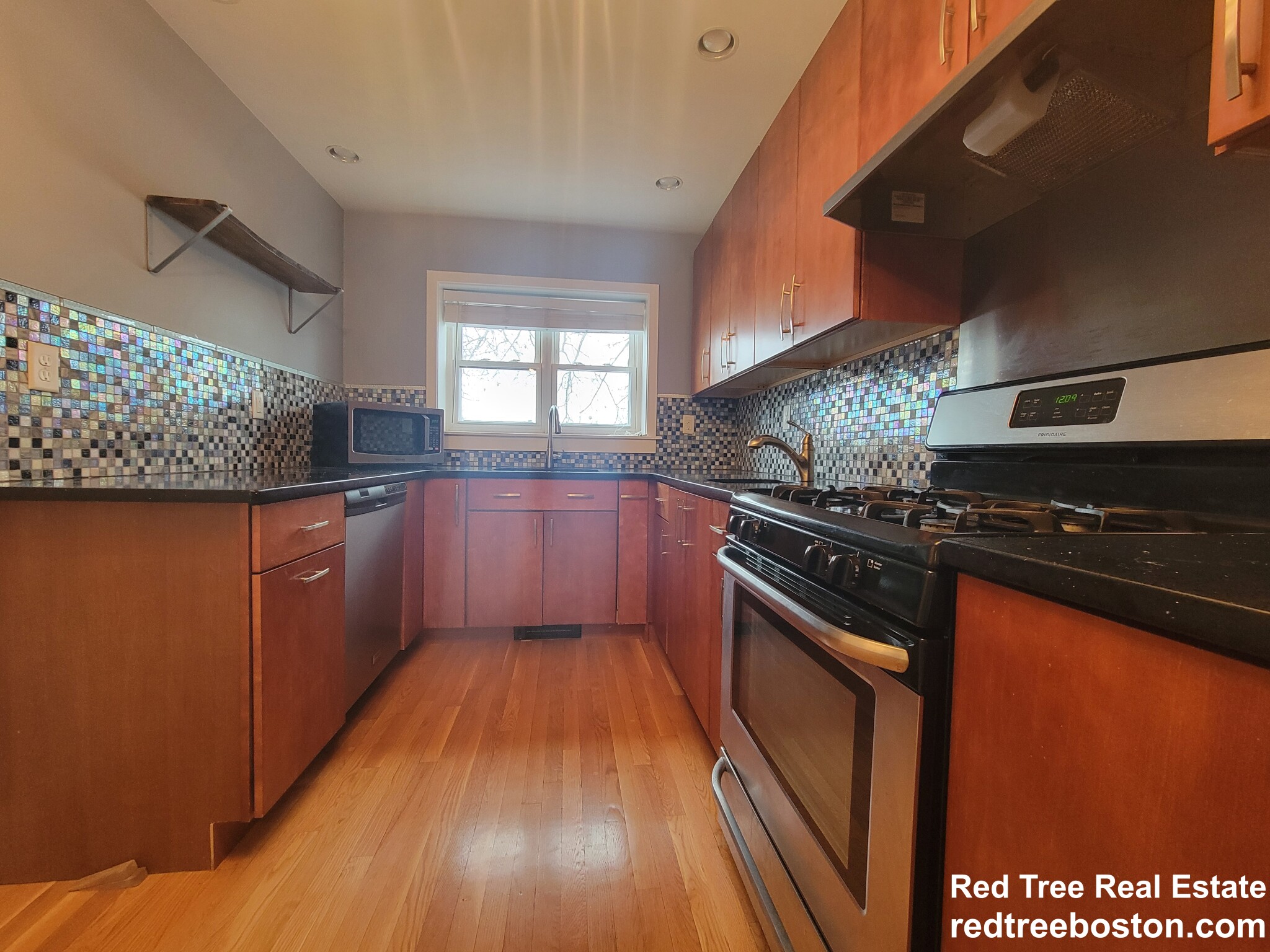 19 Alton Ct, Coolidge Corner