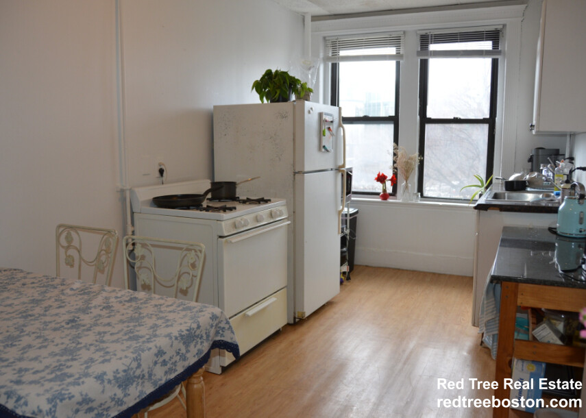 238 Hemenway St, Fenway