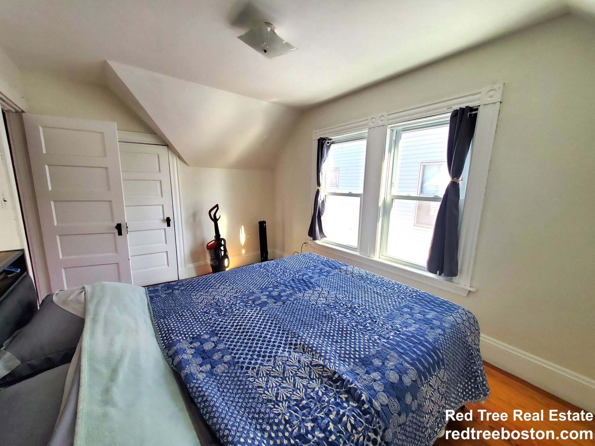 250 Belgrade Ave, Roslindale