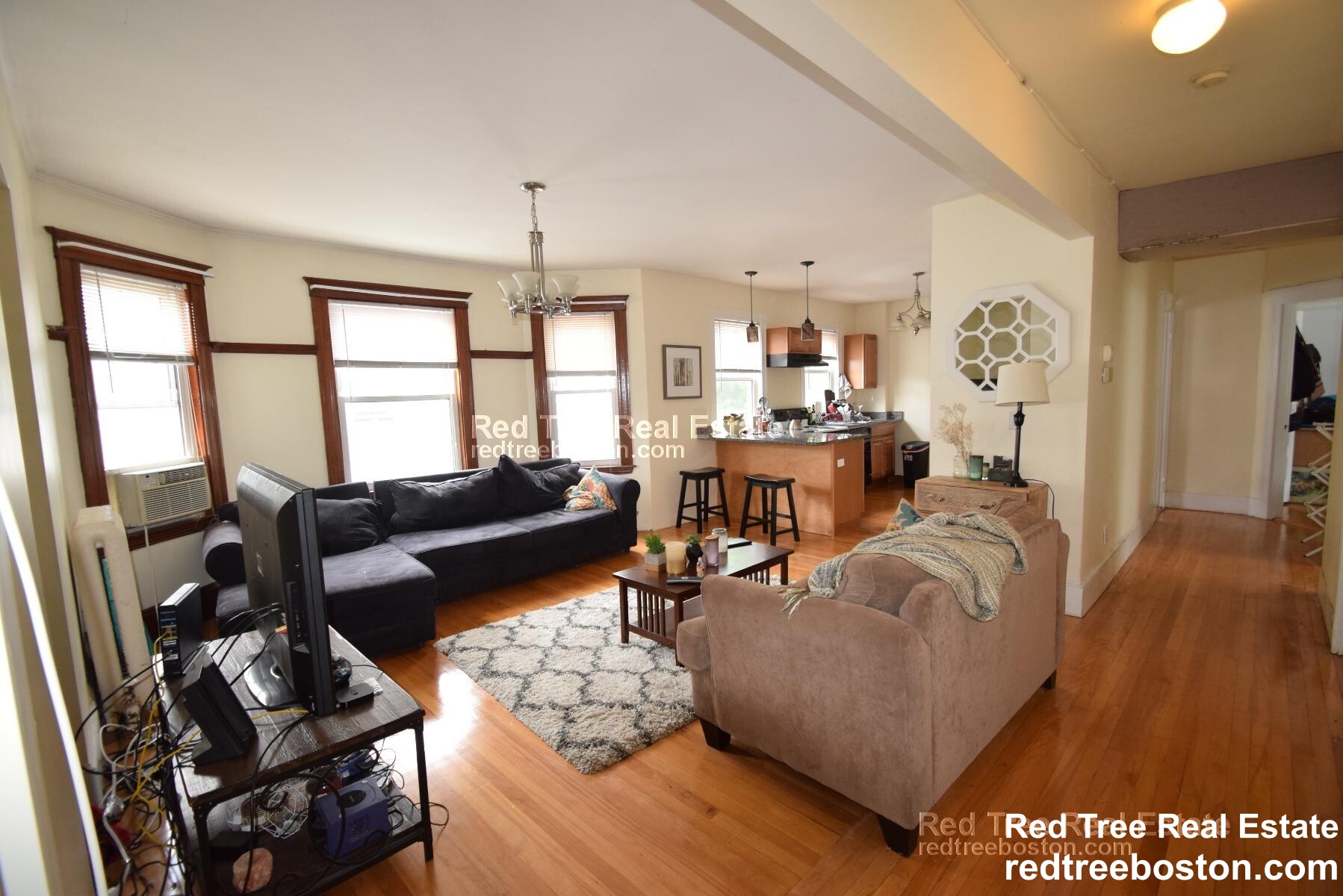 331 Faneuil St, Brighton