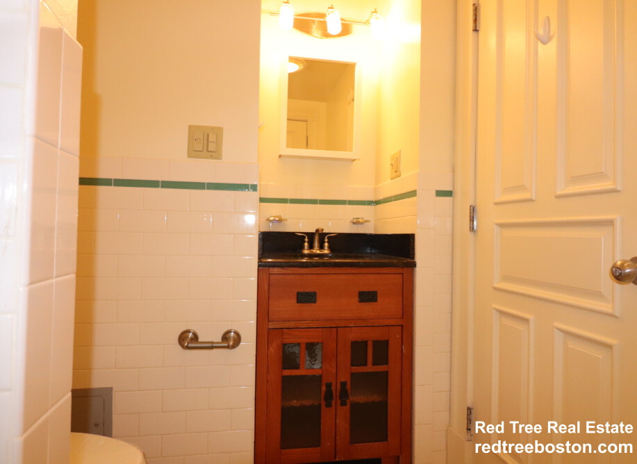 195 Commonwealth Ave, Back Bay