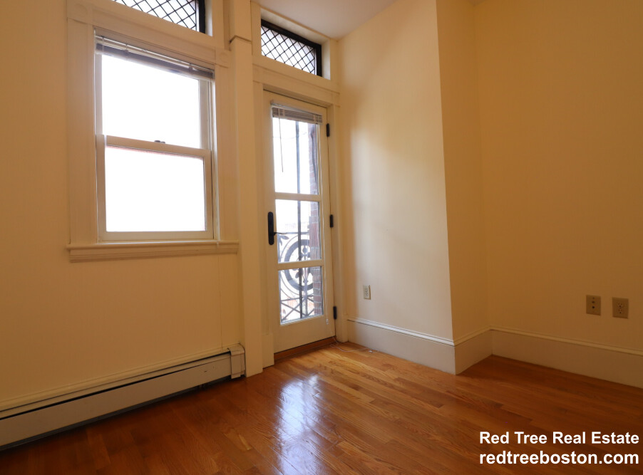 195 Commonwealth Ave, Back Bay