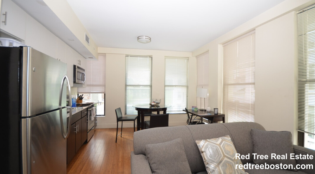 8 Winter St, Midtown