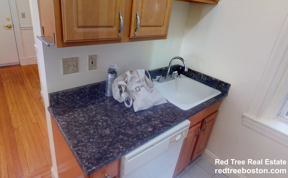 20 Queensberry St, Fenway