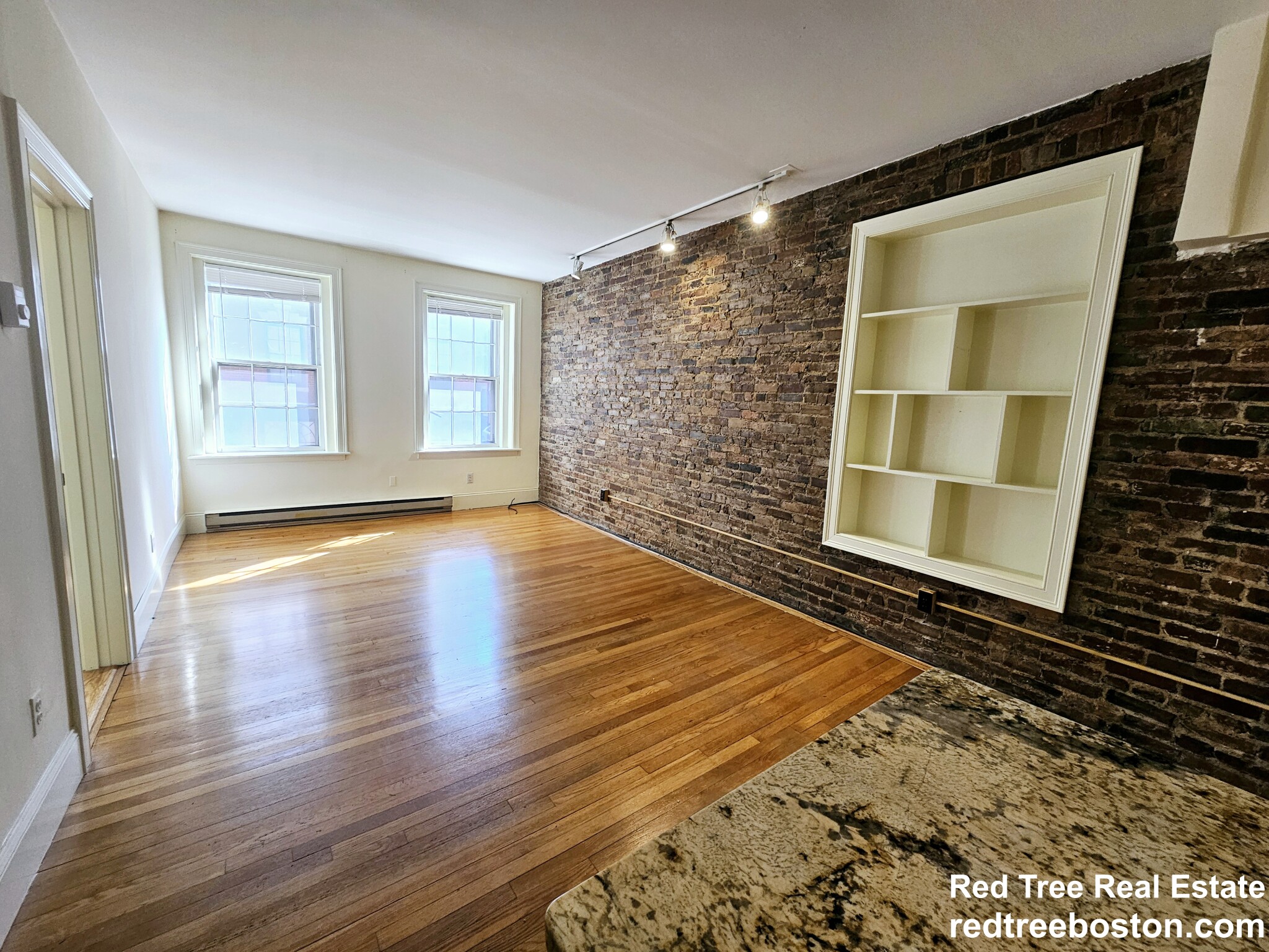 88 West Cedar St, Beacon Hill