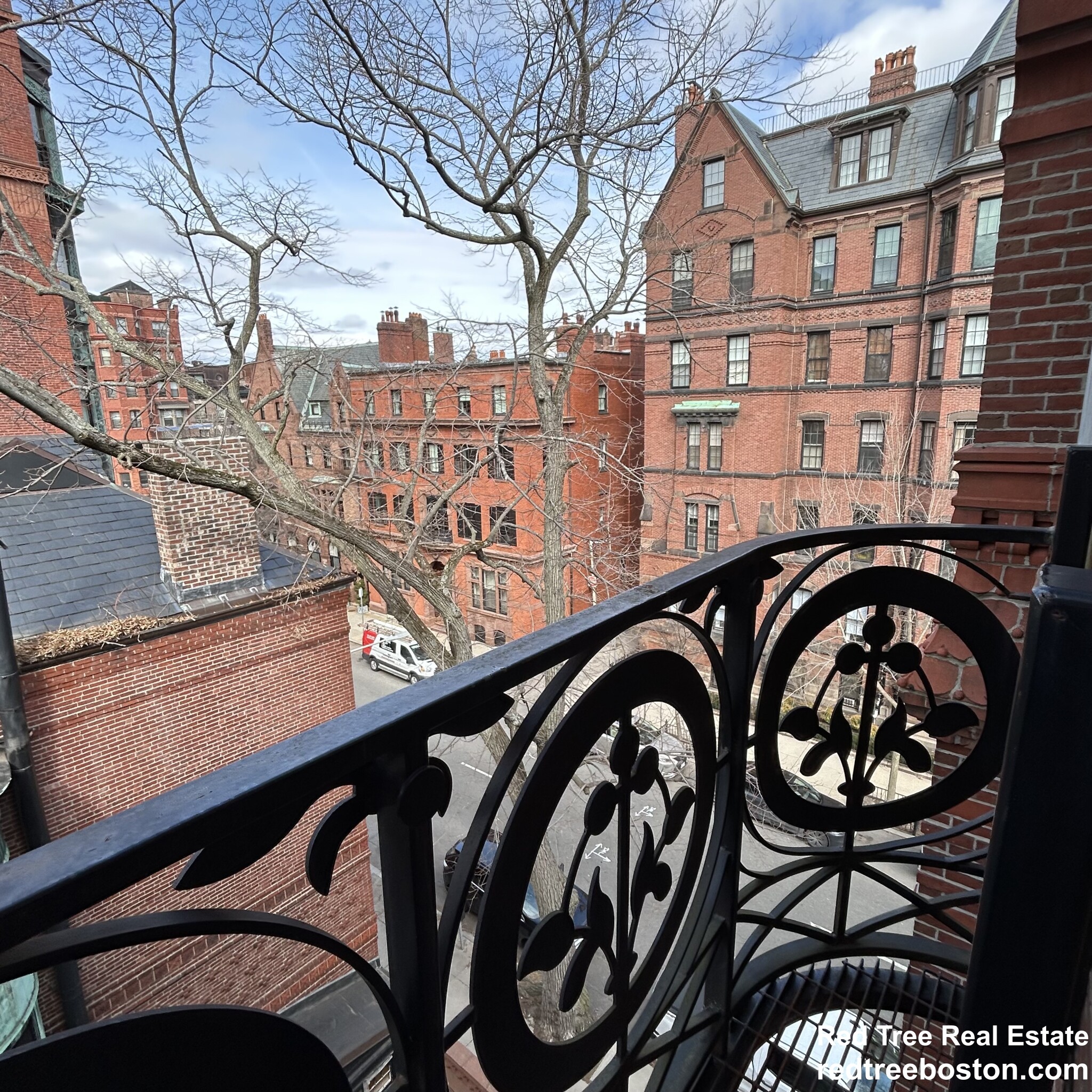 195 Commonwealth Ave, Back Bay