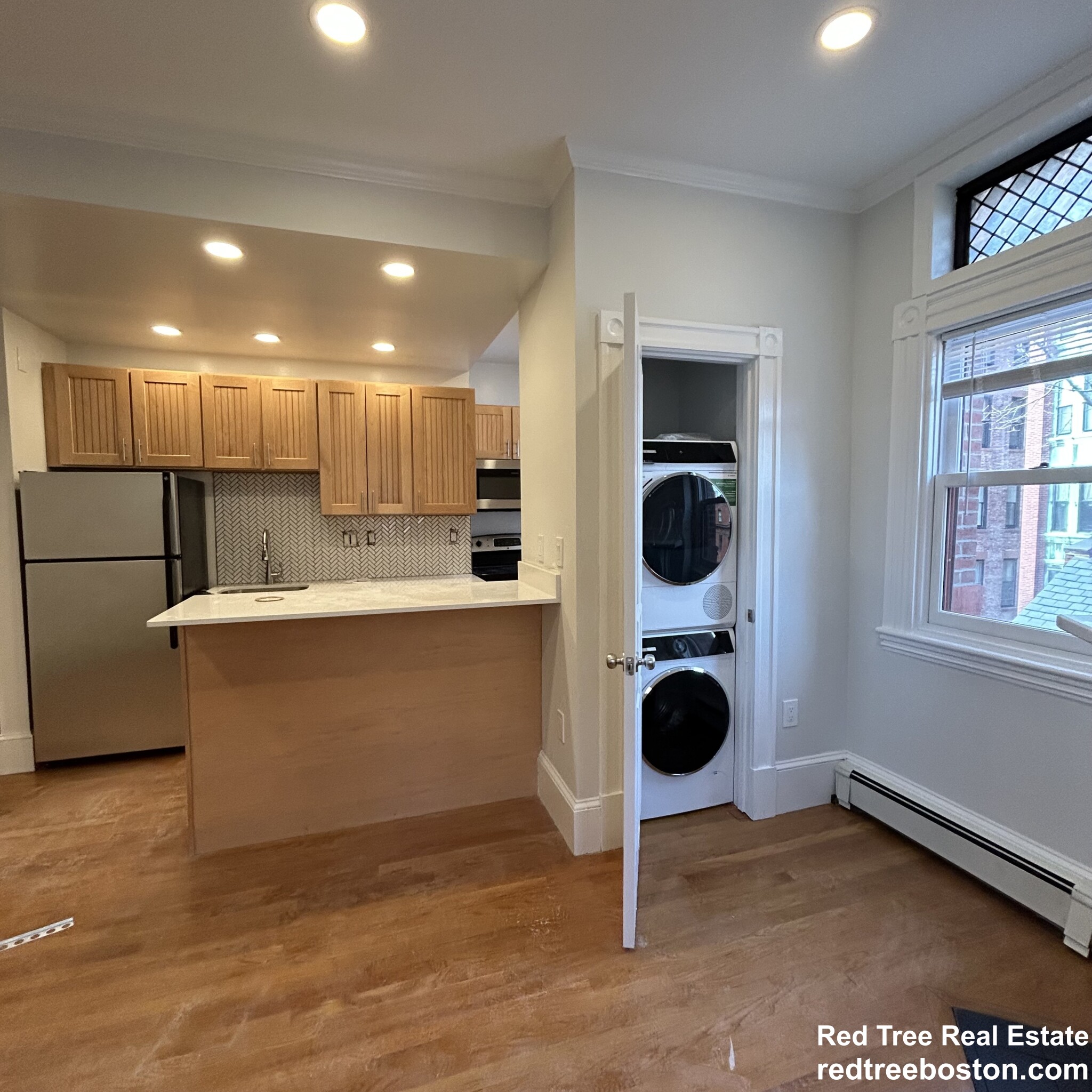 195 Commonwealth Ave, Back Bay