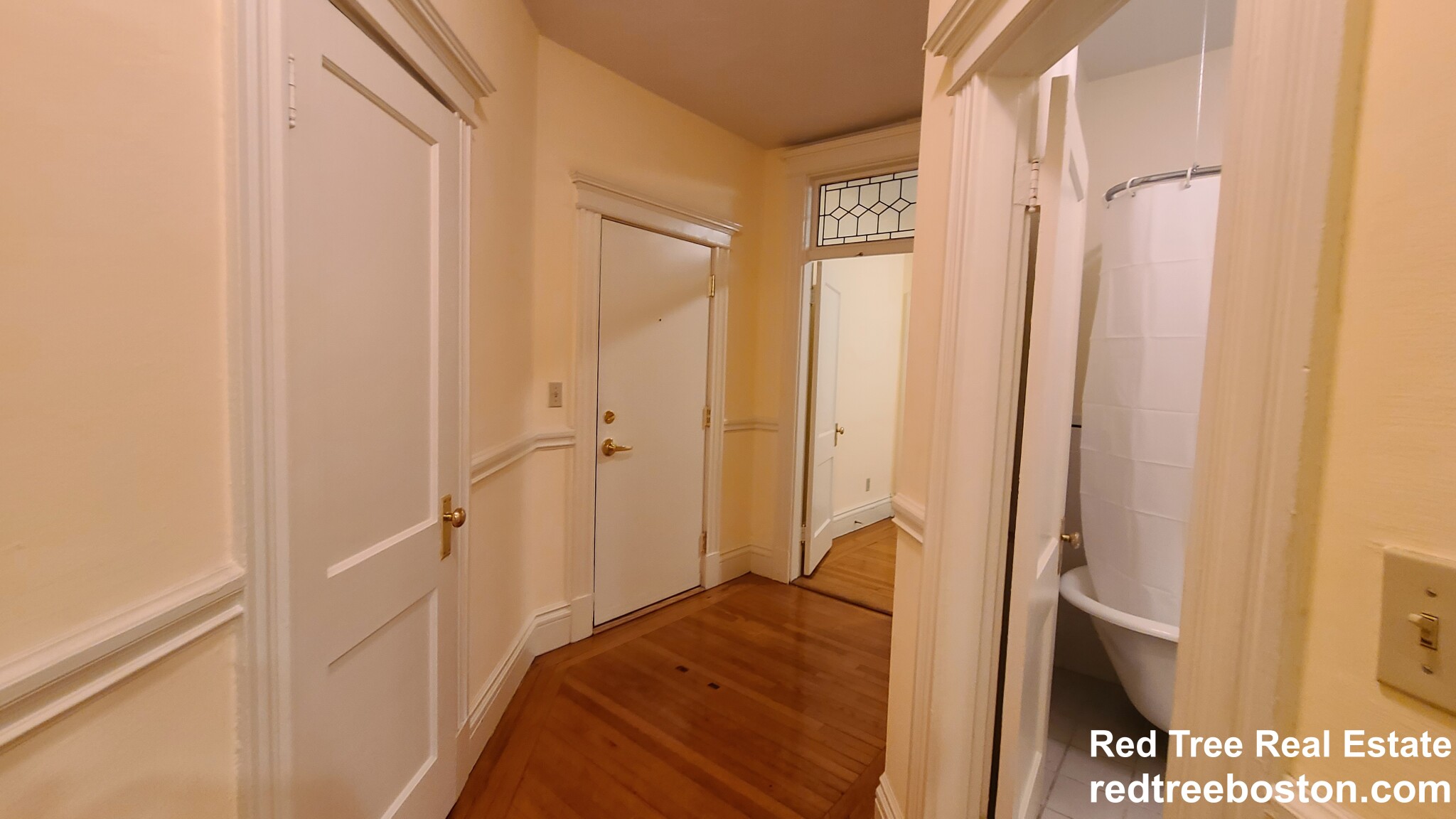 19 Queensberry St, Fenway